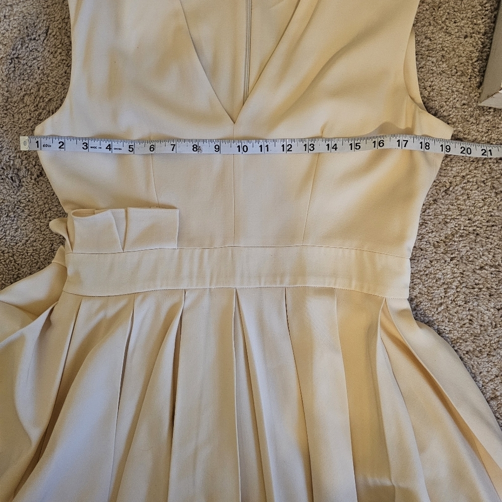Alexander McQueen Made In Italy Virgin Wool Ivory Mini Dress Size 46 (XL) - Picture 11 of 13